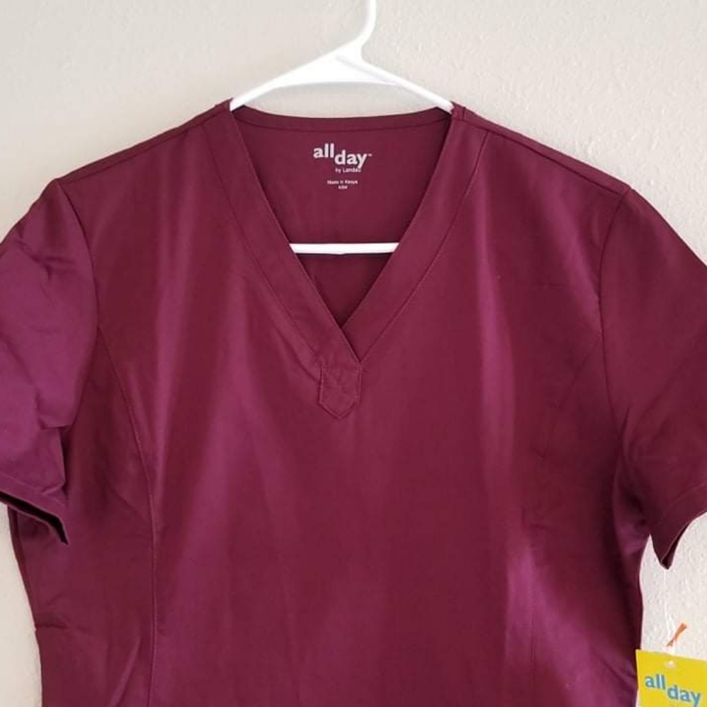 SCRUB TOP - Picture 2 of 6